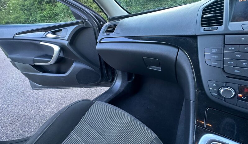 
								Vauxhall Insignia full									