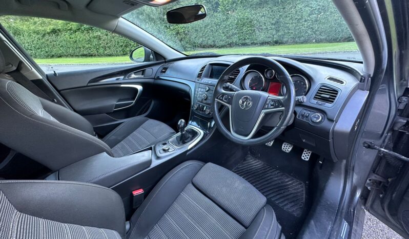 
								Vauxhall Insignia full									