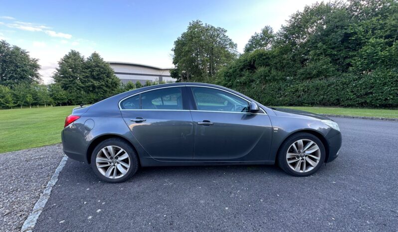 
								Vauxhall Insignia full									