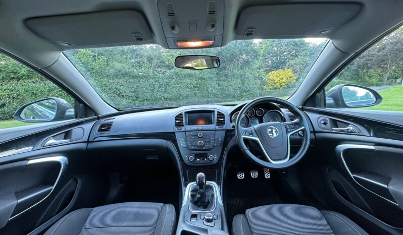 
								Vauxhall Insignia full									