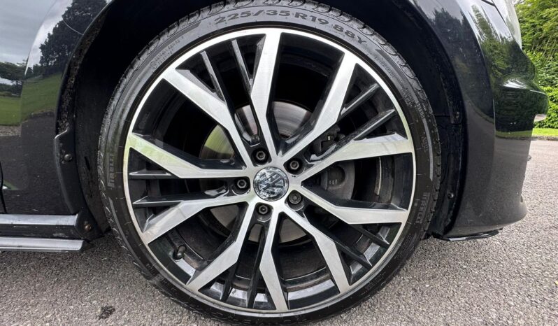
								VW Golf GTD full									