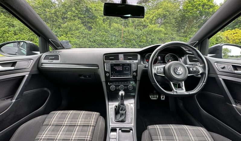 
								VW Golf GTD full									