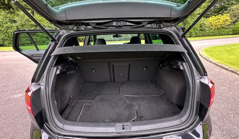 
								VW Golf GTD full									