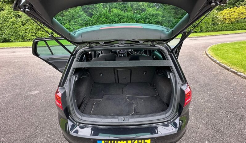 
								VW Golf GTD full									