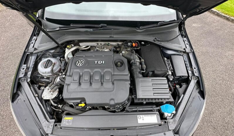 
								VW Golf GTD full									