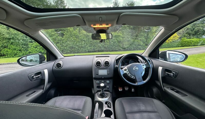 
								Nissan Qashqai full									