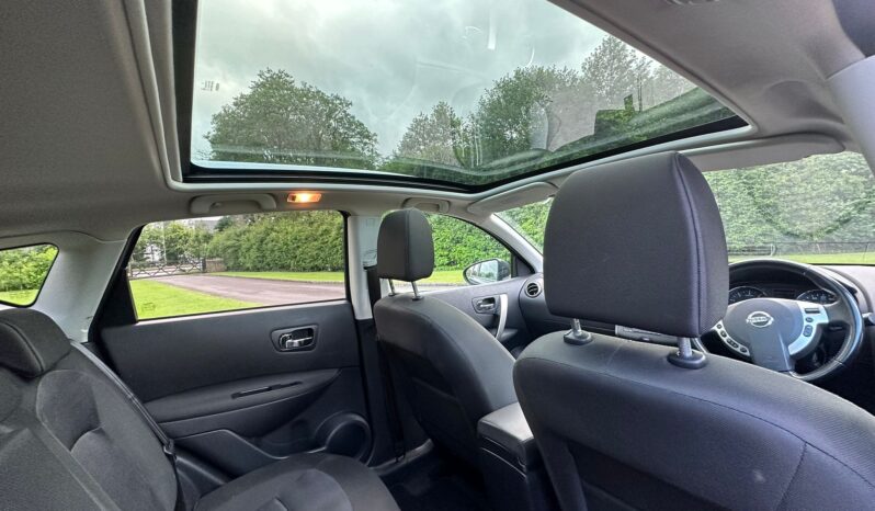 
								Nissan Qashqai full									