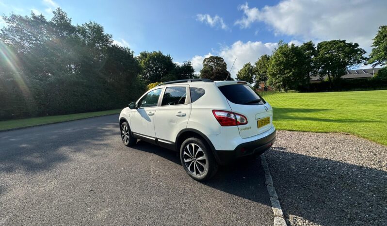 
								Nissan Qashqai full									