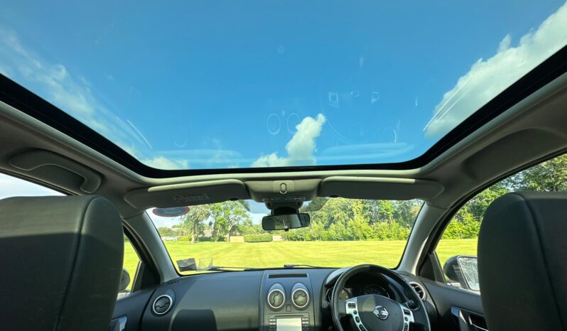 
								Nissan Qashqai full									