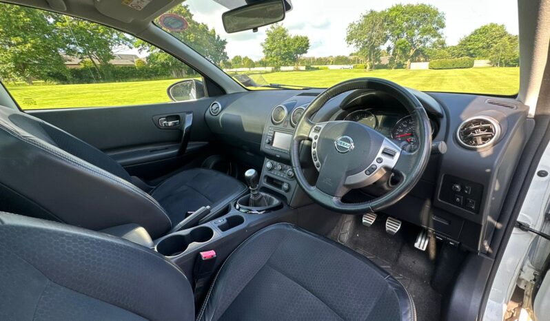 
								Nissan Qashqai full									